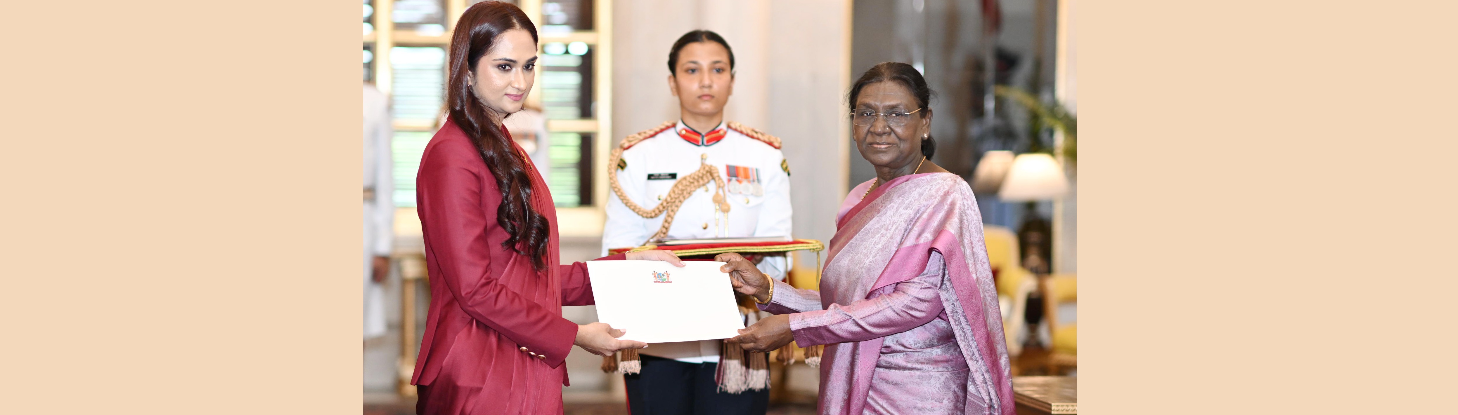H.E. Mrs. Hanisha Jairam, Ambassador of the Republic of Suriname presenting credentials to the President of India, Smt Droupadi Murmu at a ceremony held at Rashtrapati Bhavan on July 6, 2026.