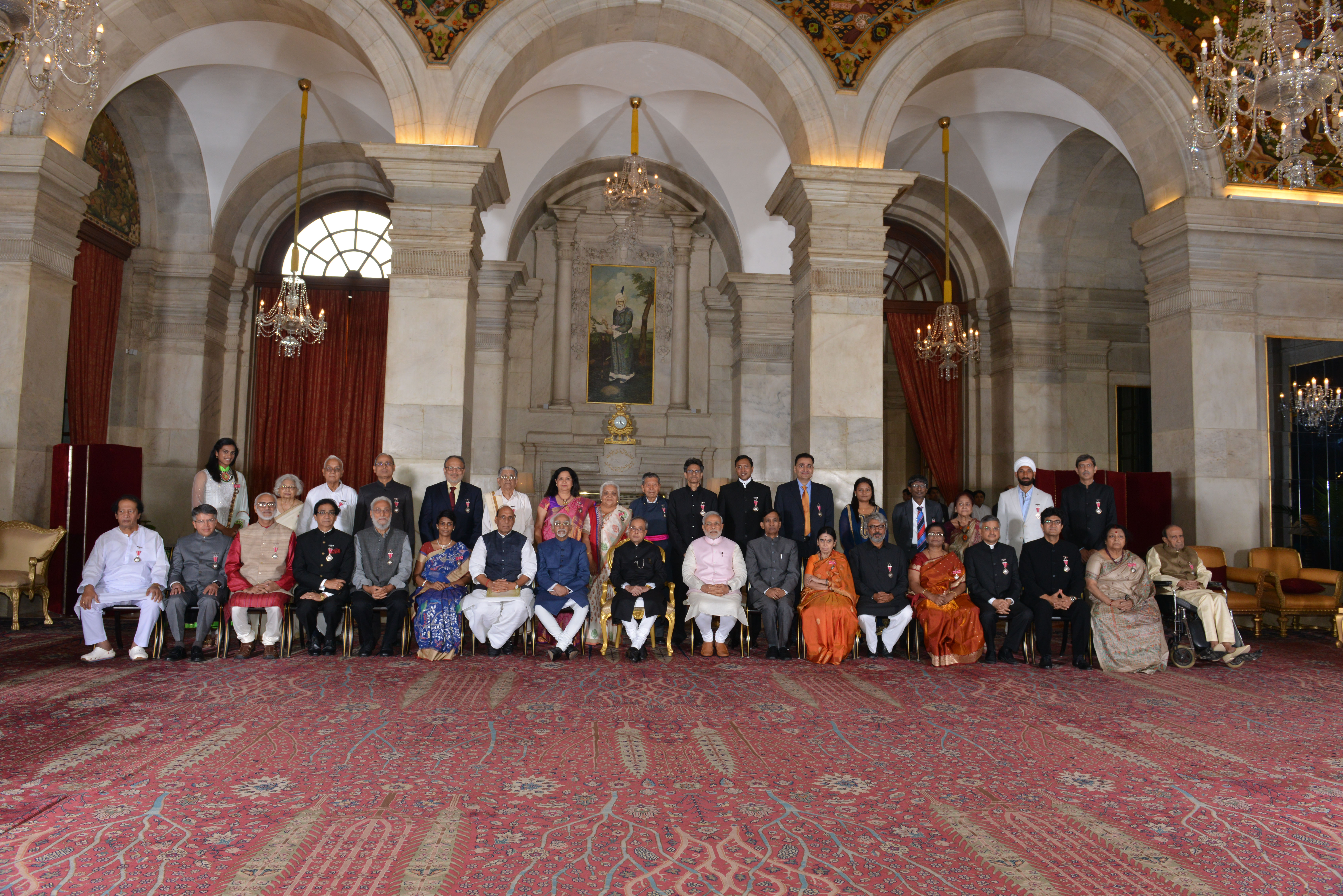 The President of India, Shri Pranab Mukherjee with recipients of Padma Shri at Civil Investiture Ceremony at Rashtrapati Bhavan on March 30, 2015.