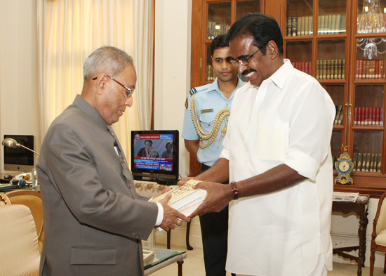 The Union Minister of State for Finance, Shri S. S. Palanimanickam calling on the President of India, Shri Pranab Mukherjee at Rashtrapati Bhavan in New Delhi on August 23, 2012.