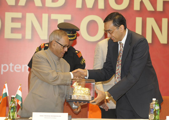 The President of India Shri Pranab Mukherjee being felicitated by Madras Chamber of Commerce and Industry during the function at Chennai on September 8, 2012.