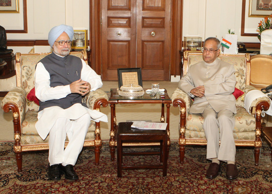 The Prime Minister of India, Dr. Manmohan Singh calling on the President of India, Shri Pranab Mukherjee at Rashtrapati Bhavan in New Delhi on September 11, 2012.