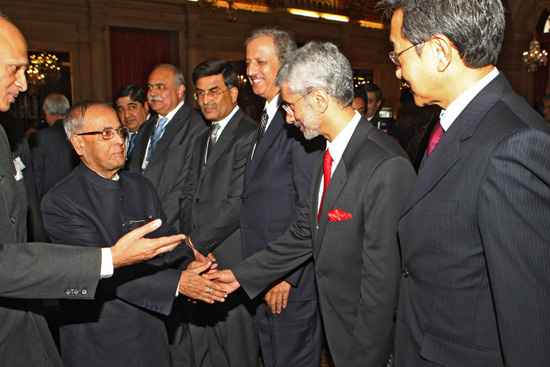 The President of India, Shri Pranab Mukherjee meeting the delegates of Heads of Mission Conference at Rashtrapati Bhavan in New Delhi on September 14, 2012.