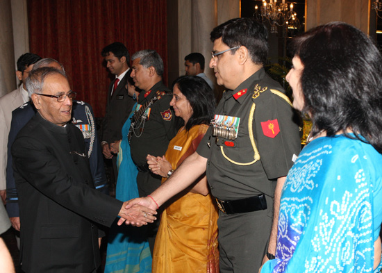 The President of the Democratic Socialist Republic of Sri Lanka, H.E. Mr. Mahinda Rajapaksa calling on the President of India, Shri Pranab Mukherjee at Rashtrapati Bhavan on September 20, 2012.
