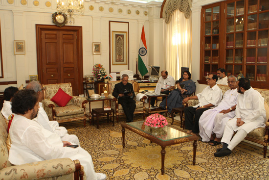 Delegation of Trinamool Congress called on the President of India, Shri Pranab Mukherjee at Rashtrapati Bhavan on September 21, 2012.