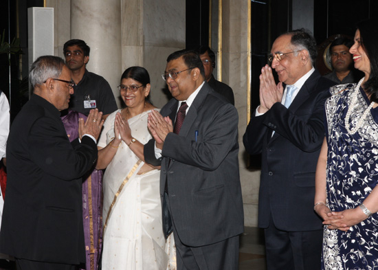 The President of India, Shri Pranab Mukherjee hosting a Dinner to the incoming and outgoing Chief Justice of India at Rashtrapati Bhavan in New Delhi on September 29, 2012.