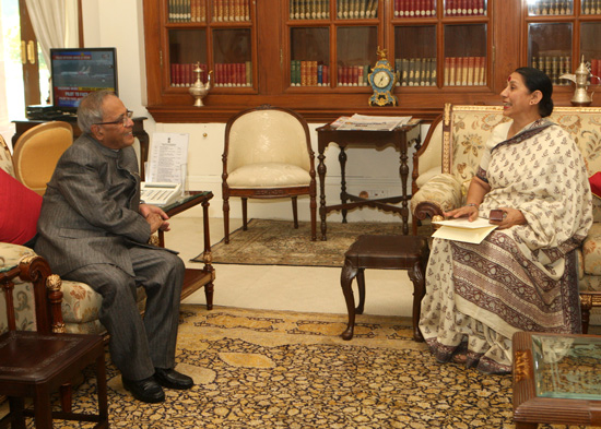 The Union Minister of State (Independent Charge) for Women and Child Development, Smt. Krishna Tirath calling on the President of India, Shri Pranab Mukherjee at Rashtrapati Bhavan in New Delhi on October 19, 2012.