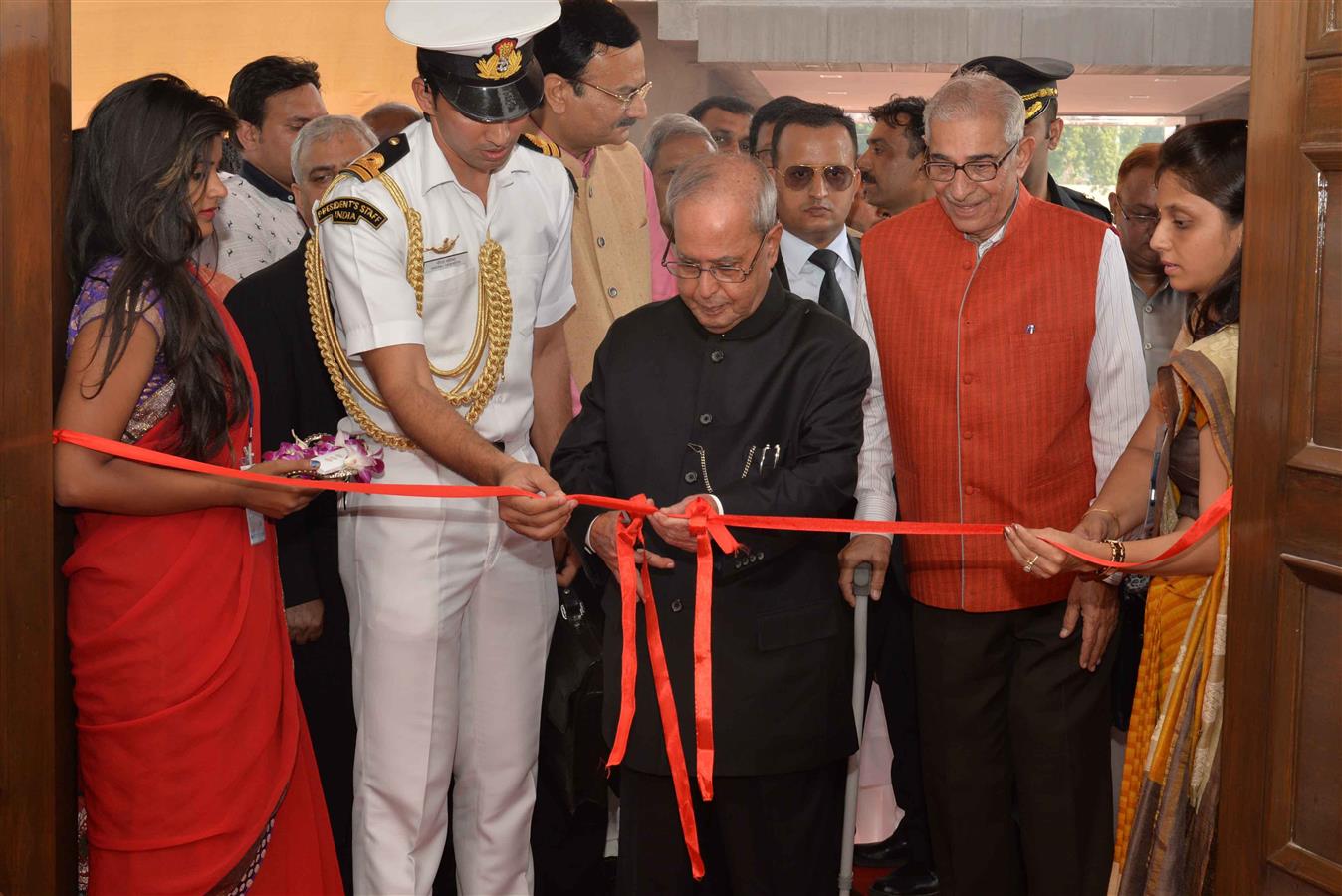 The President of India, Shri Pranab Mukherjee inaugurating the newly renovated Sevashram Hospital at Bharuch in Gujarat on October 23, 2016. 