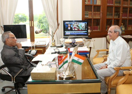 The Additional Deputy Comptroller and Auditor General, Dr. Prasenjit Mukherjee calling on the President of India, Shri Pranab Mukherjee at Rashtrapati Bhavan in New Delhi on August 16, 2012.