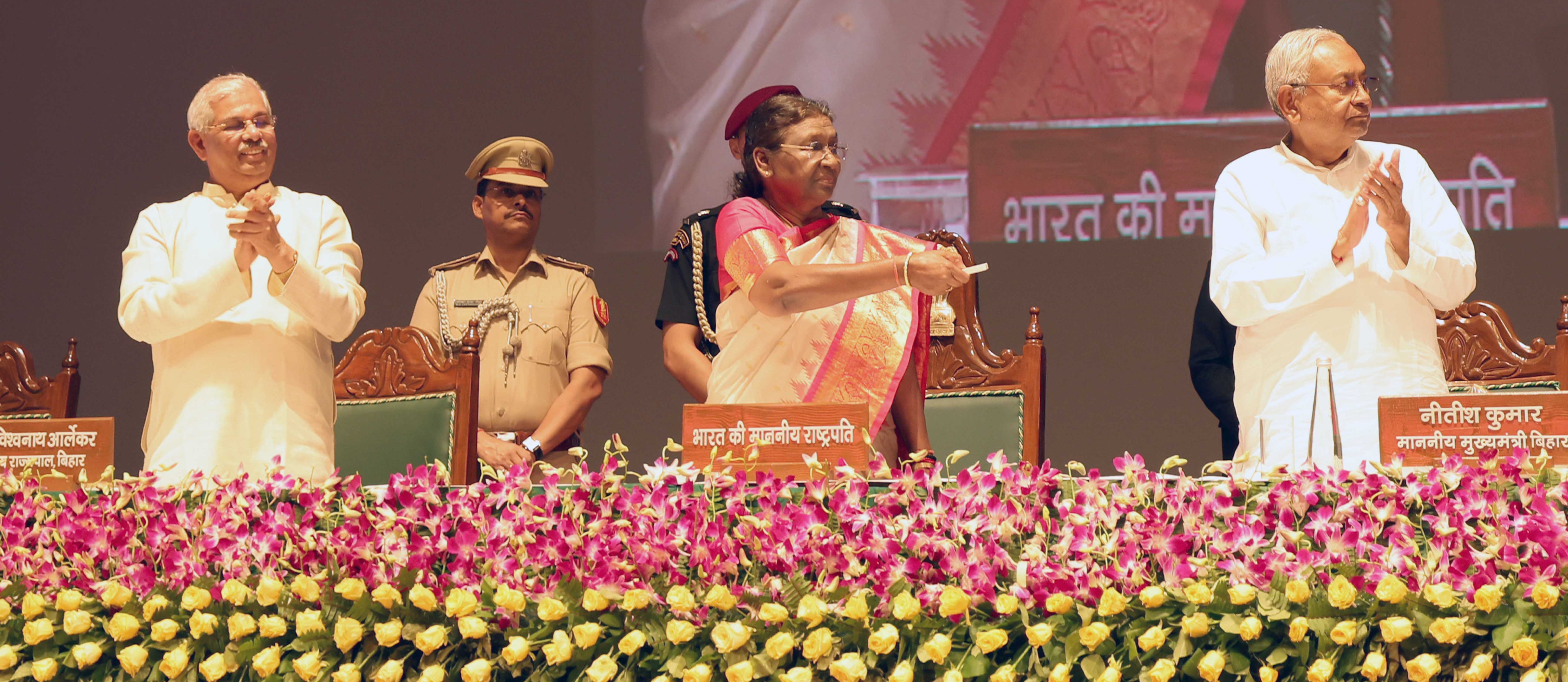 The President of India, Smt Droupadi Murmu launching the fourth Krishi Road Map (2023-2028) of Bihar at Patna on October 18, 2023.