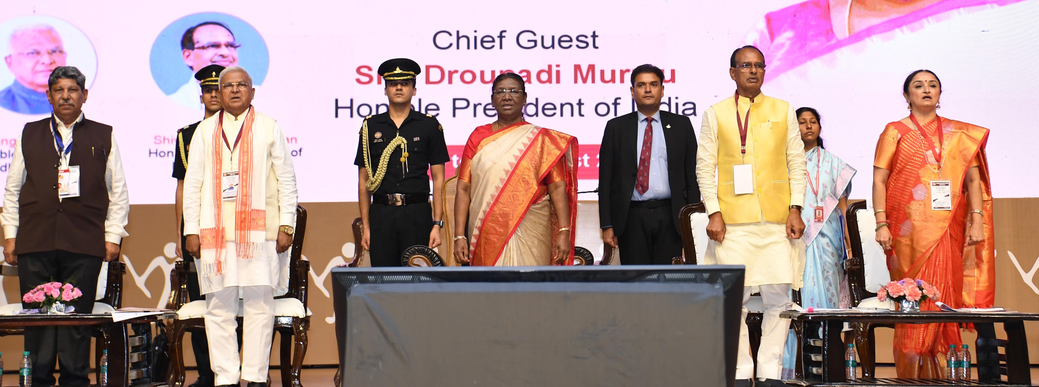 The President of India, Smt Droupadi Murmu inaugurated ‘Unmesha’ – International Literature Festival and ‘Utkarsh’ – Festival of Folk and Tribal Performing Arts on August 3, 2023 at Bhopal, Madhya Pradesh.