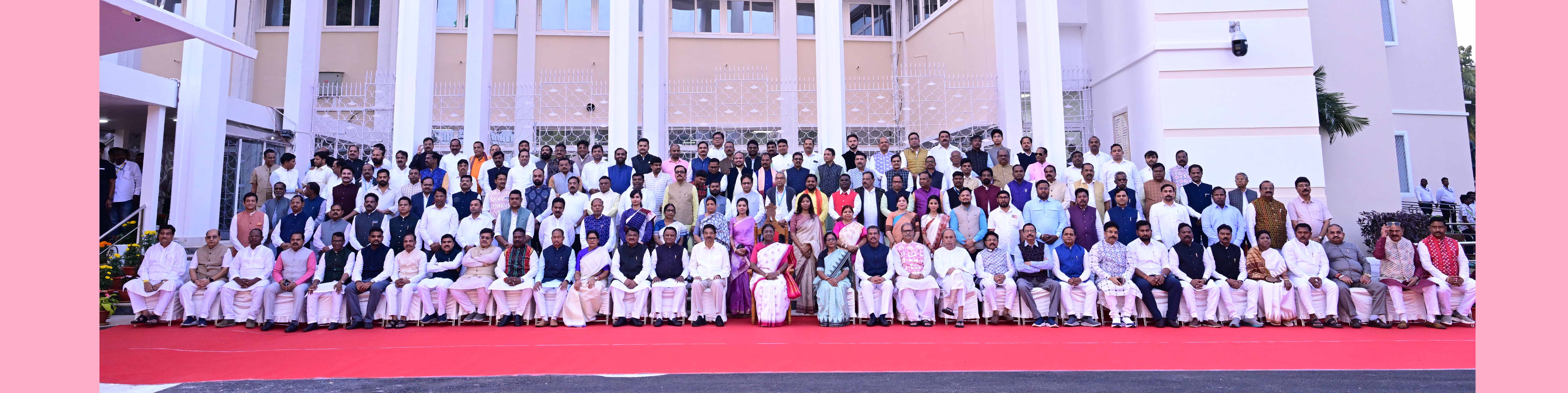 The President of India, Smt Droupadi Murmu, addressed the members of the Odisha Legislative Assembly at Bhubaneswar on November 27, 2025.