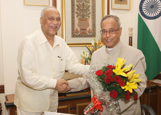Shri Vilas Muttemwar M.P.(LS) calling on the President of India, Shri Pranab Mukherjee at Rashtrapati Bhavan in New Delhi on August 21, 2012.