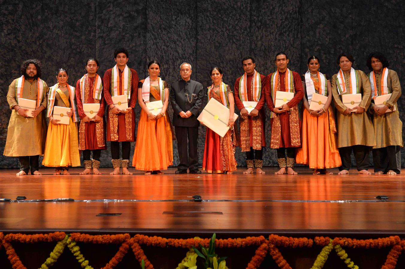 The President of India, Shri Pranab Mukherjee with artists after witnessing a Kathak performance 'Uncharted Seas' by Ms. Aditi Mangaldas at Rashtrapati bhavan Auditorium on March 13, 2016. 