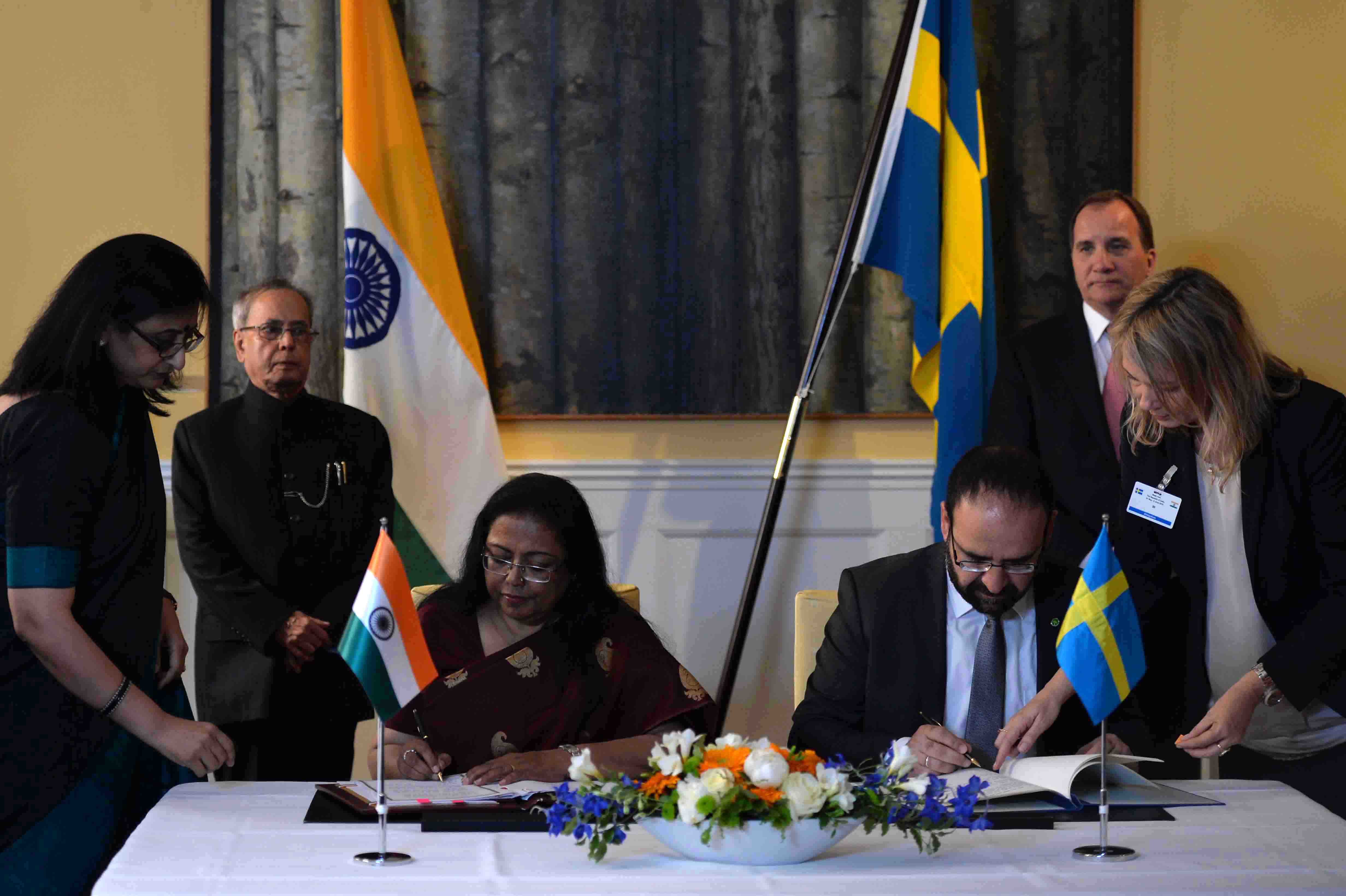 The President, Shri Pranab Mukherjee and the Prime Minister of Sweden, H.E. Mr. Stefan Lofven witnessing the signing of agreements at Stockholm in Sweden on June 1, 2015.