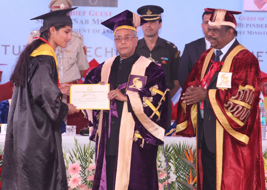 The President of India, Shri Pranab Mukherjee while presenting a degree to the student at the 10th Annual Convocation of National Institute of Technology (NIT) at Kurukshetra in Haryana on April 9, 2013.