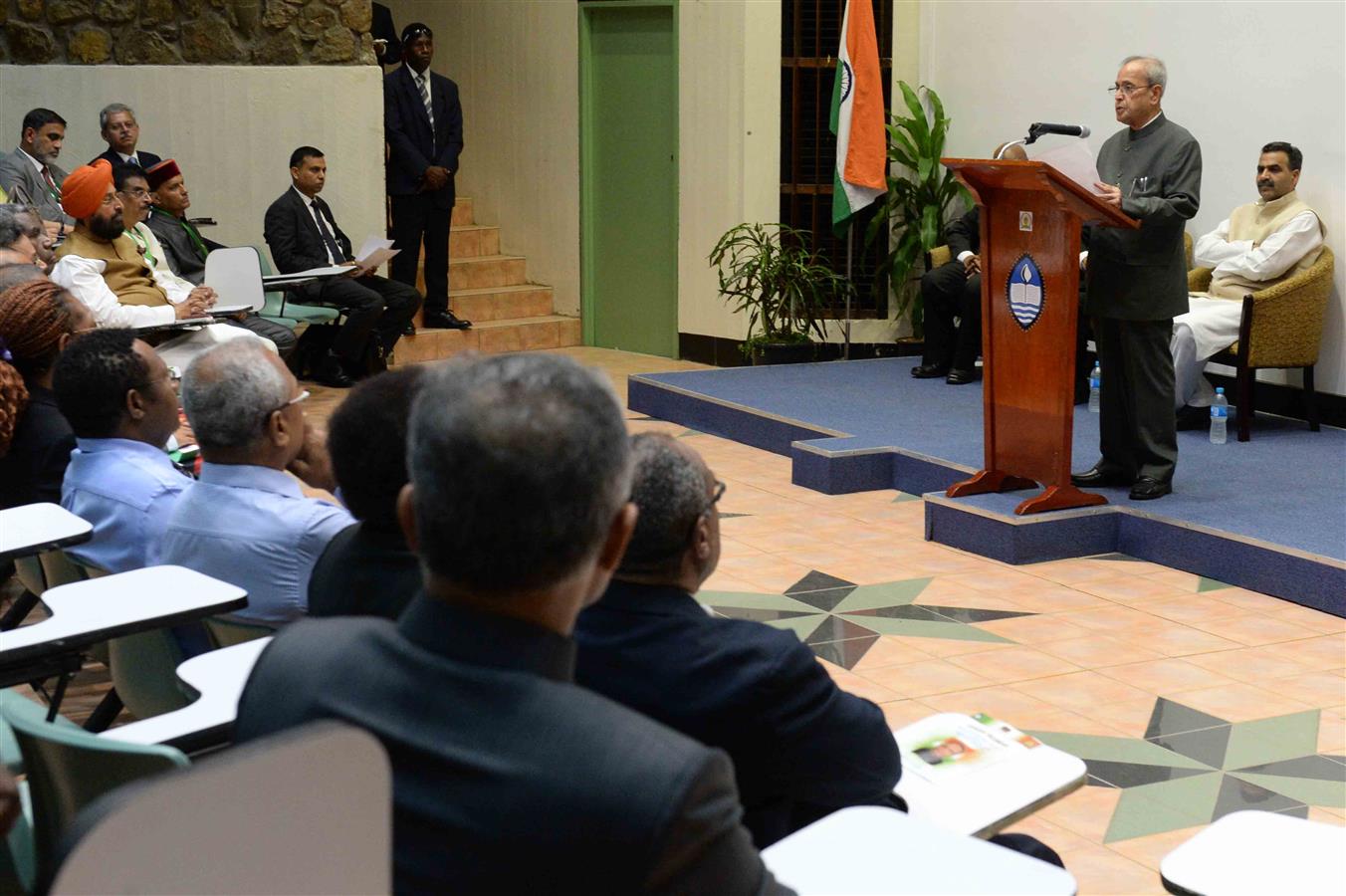 The President of India, Shri Pranab Mukherjee addressing at University of Papua New Guinea (UPNG) at Port Moresby in Papua New Guinea on April 29, 2016. 