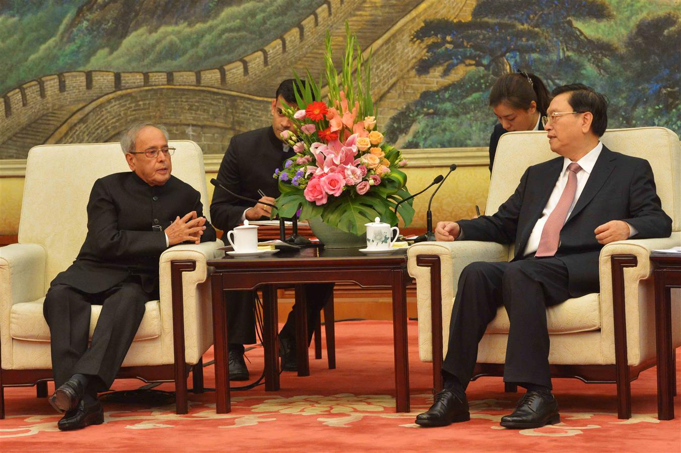 The Chairman of National People's Congress, Zhang Dejiang calling on the President of India, Shri Pranab Mukherjee at Great Hall of the People in Beijing, People’s Republic of China on May 26, 2016. 