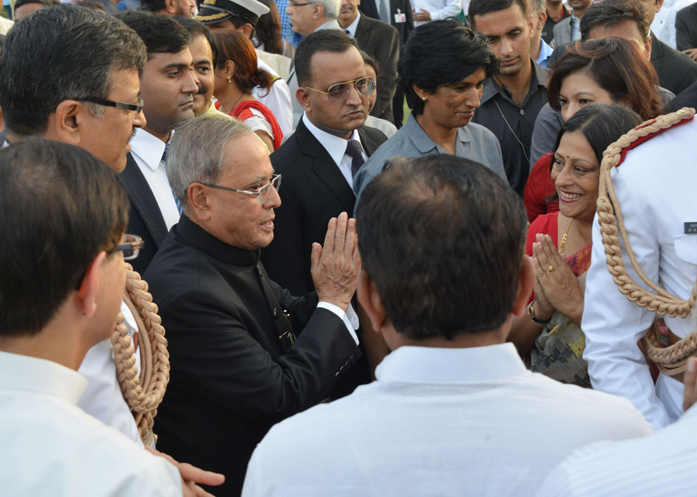 The President of India, Shri Pranab Mukherjee meeting invitees at Rashtrapati Bhavan on August 15, 2014 at the 'At Home' Reception hosted by him on the occasion of 68th Independence Day. 