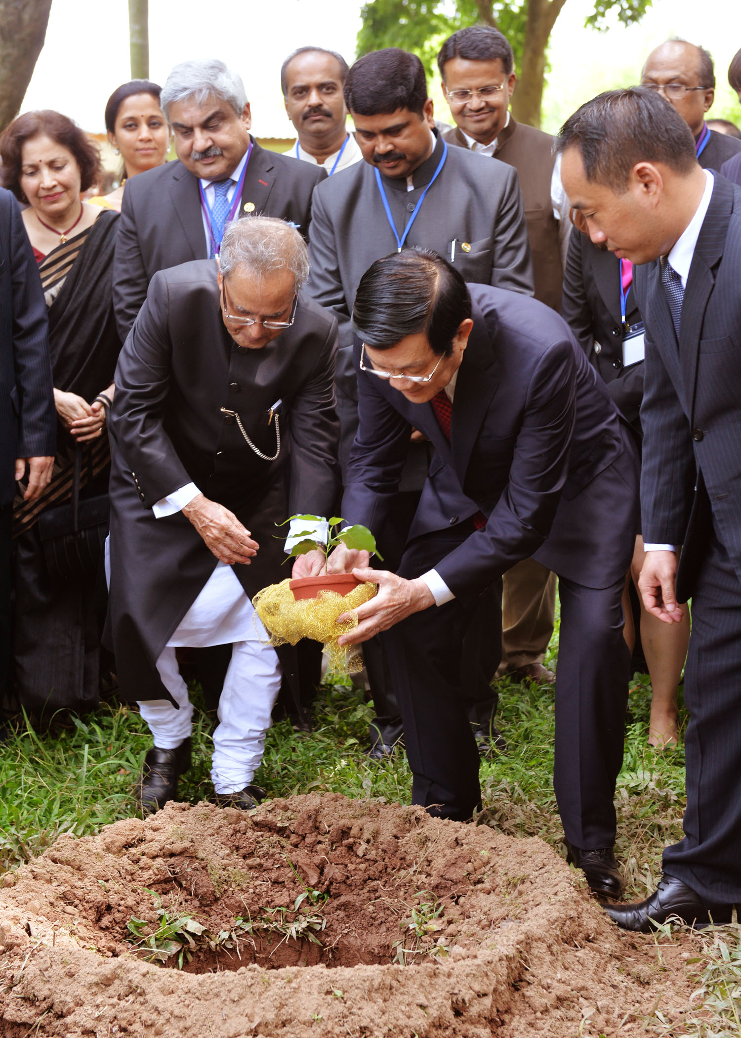 The President of India, Shri Pranab Mukherjee and the President Socialist Republic of Vietnam, H.E. Mr. Truong Tan Sang Planting of a Bodhi Sapling at Presidential Palace Hanoi in Vietnam on September 15, 2014. 