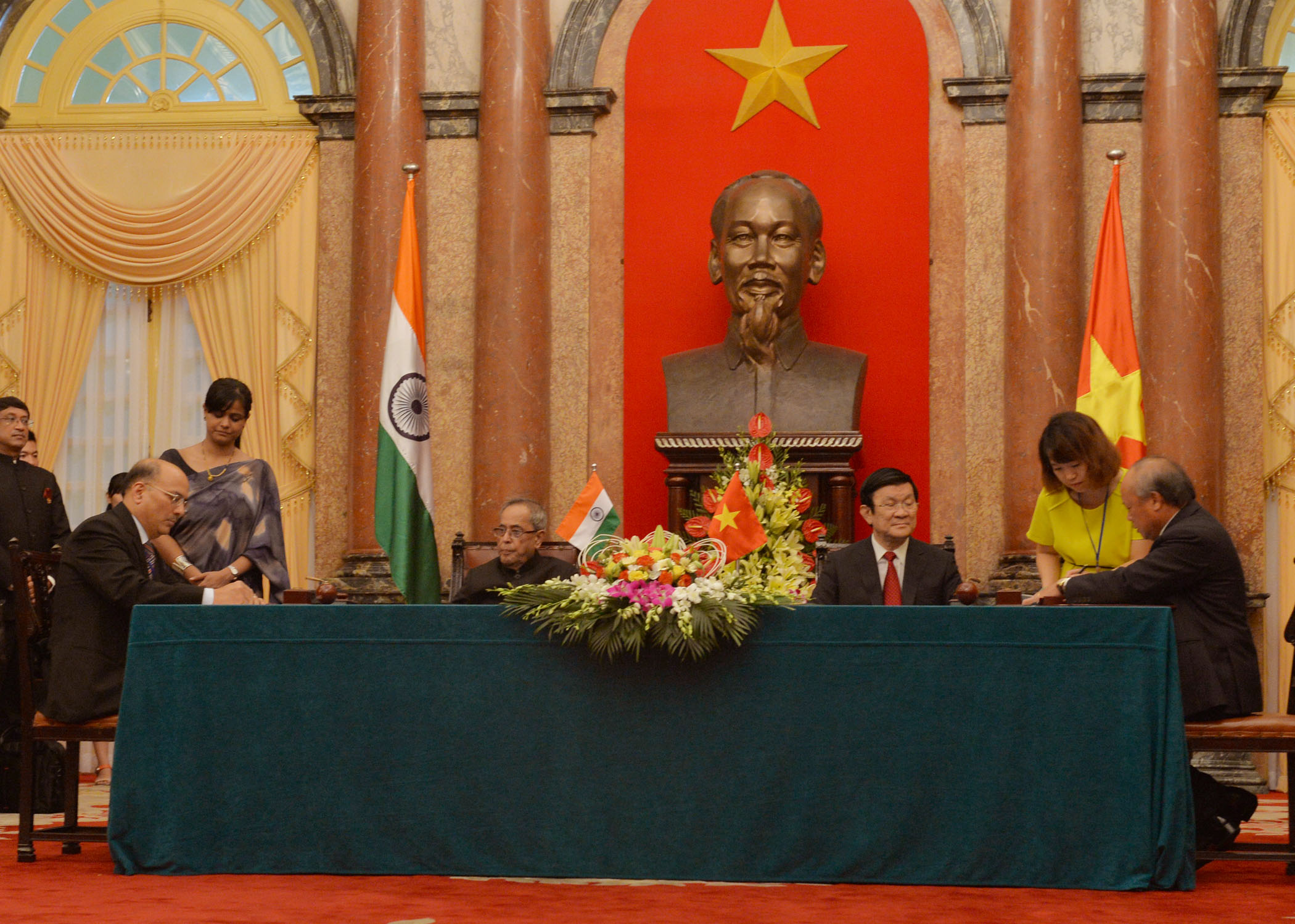 The President of India, Shri Pranab Mukherjee and the President Socialist Republic of Vietnam, H.E. Mr. Truong Tan Sang witnessing the signing of the Agreements and MOU between India and Vietnam during the State Visit of President of India to Vietnam at H 