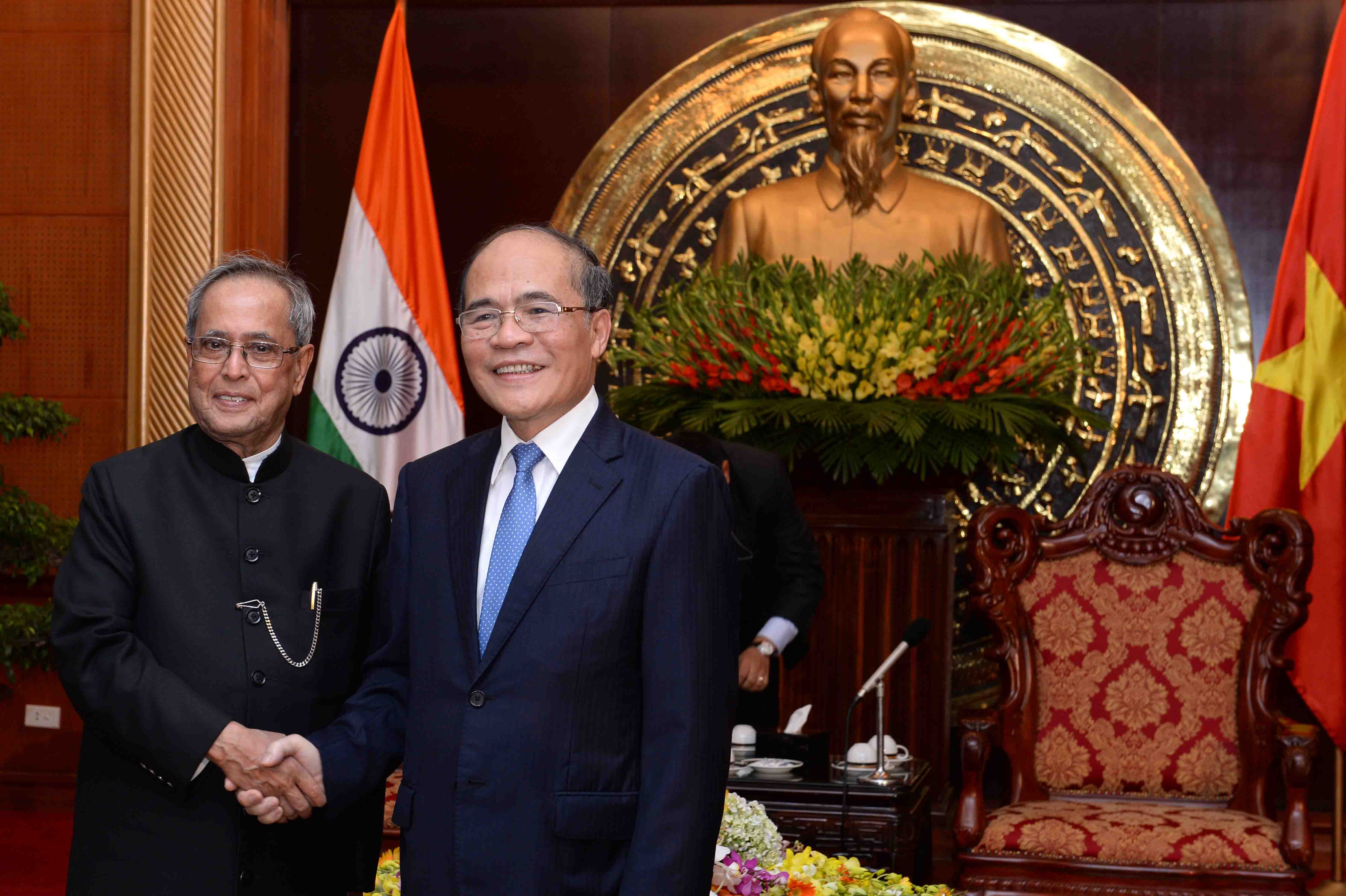 The President of India, Shri Pranab Mukherjee meeting with the Chairman of the National Assembly at National Assembly, H.E. Mr. Nguyen Sinh Hung at Hanoi in Vietnam on September 15, 2014. 