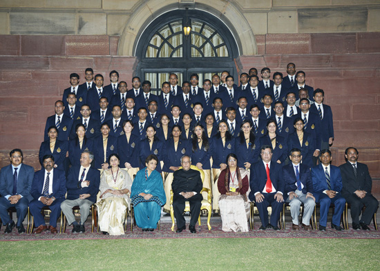 The President of India, Shri Pranab Mukherjee meeting the Probationers of 63rd Batch(2011) of Indian Revenue Services (Customs & Central Excise) at Rashtrapati Bhavan in New Delhi on December 7, 2012.