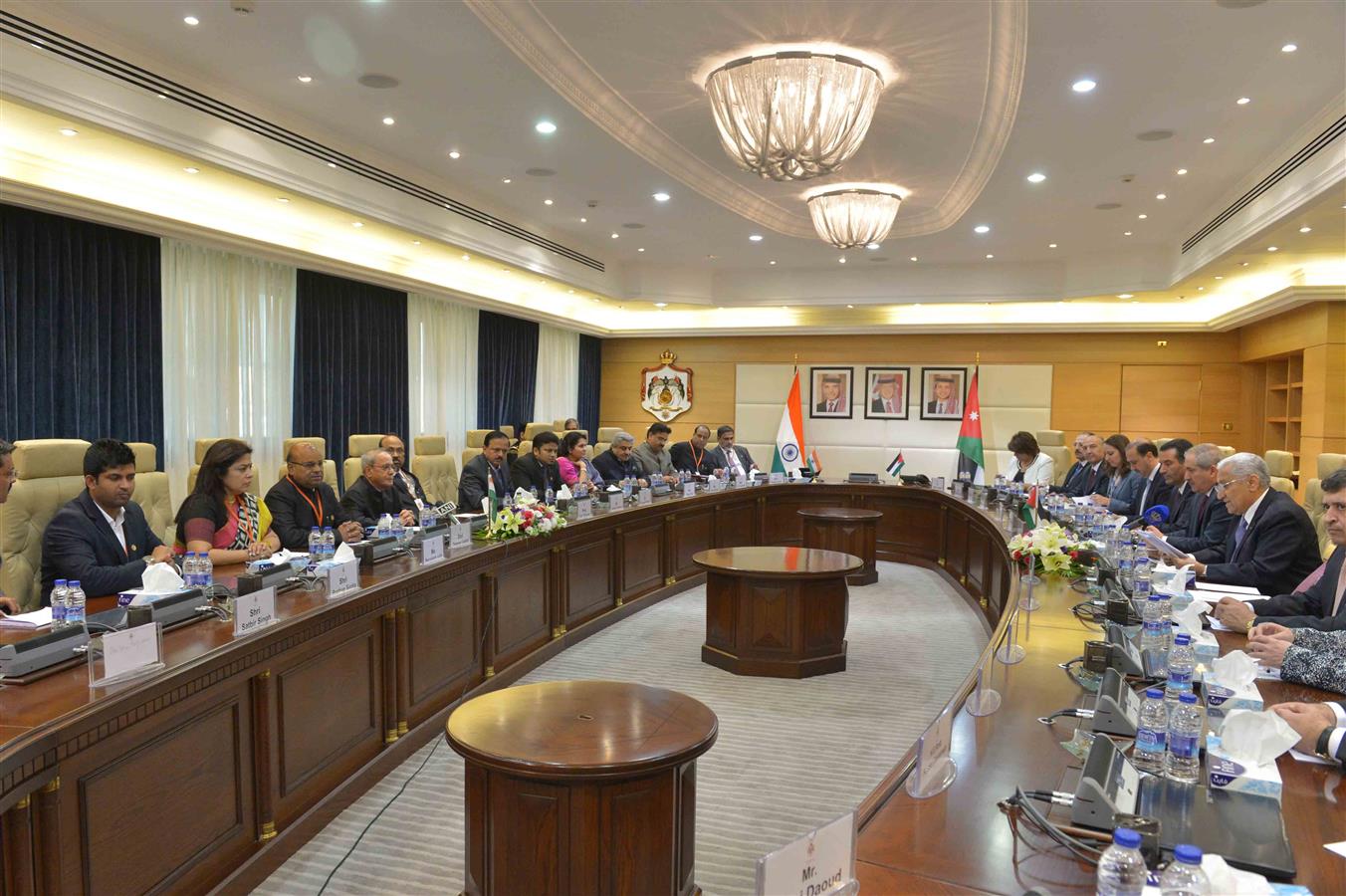 The President of India, Shri Pranab Mukherjee and the Prime Minister of Jordan, H.E. Dr. Abdullah Ensour during the delegation level talks at Government Office Complex in Amman, Jordan on October 11, 2015.