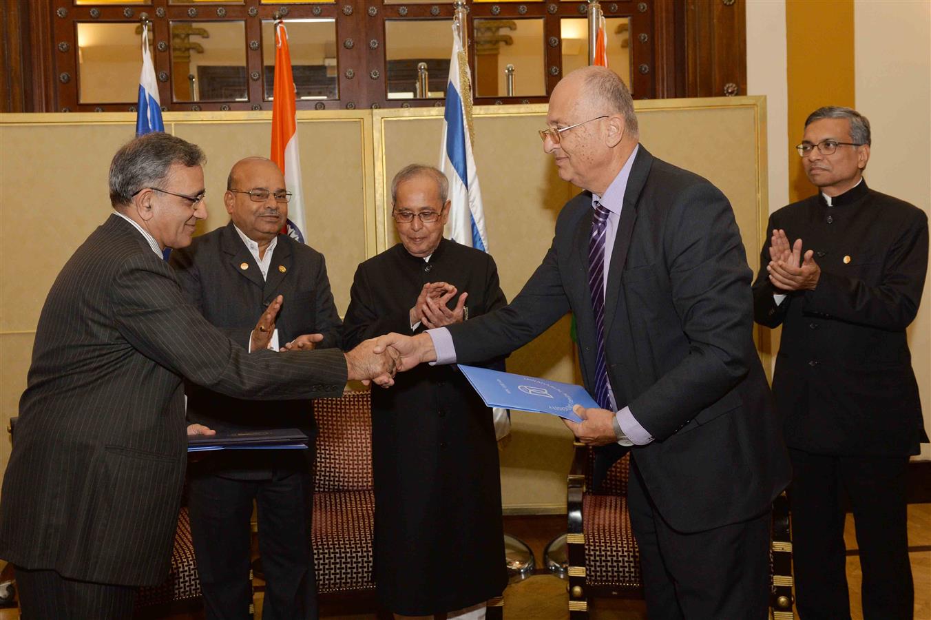 The President of India, Shri Pranab Mukherjee during the Dinner Hosted by the President of Israel, Reuven Rivlin at Rashtrapati Bhavan in Jerusalem on October 14, 2015.