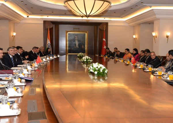 The President of India, Shri Pranab Mukherjee during the delegation level talks with the President of Turkey, H.E. Mr. Abdullah Gul at Presidential Palace at Ankara in Turkey on October 7, 2013.