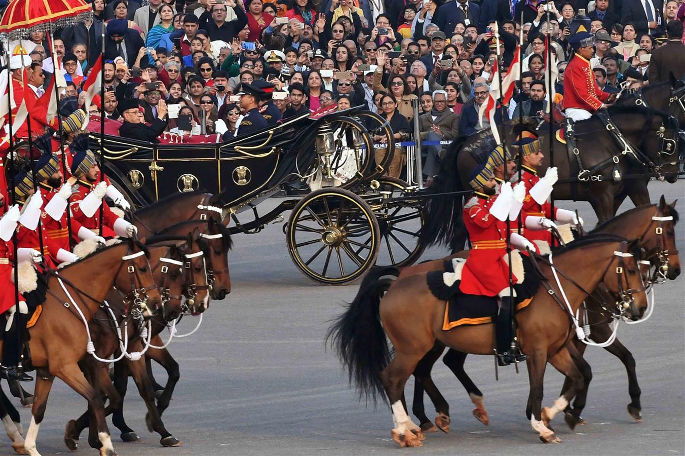 The President of India Shri Pranab Mukherjee on the way to Vijay Chowk in New Delhi on January 29, 2017 for witnessing the ‘Beating Retreat’.